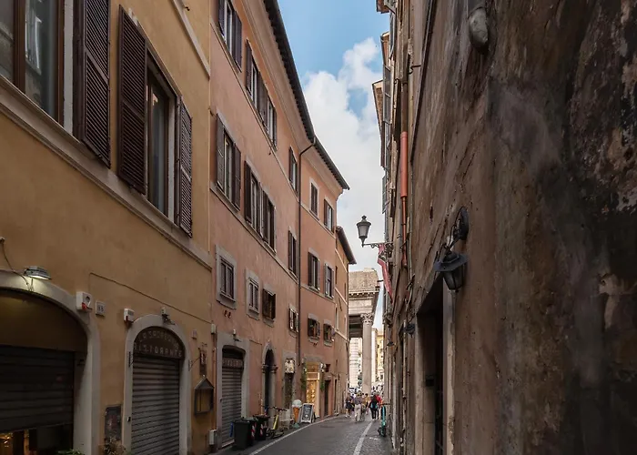 Guesthost - Pantheon Charming Apartment